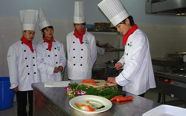 意大利早红樱桃价格多少钱一斤?该品种有何特点?:AG亚娱集团(图3) AG亚娱集团官方