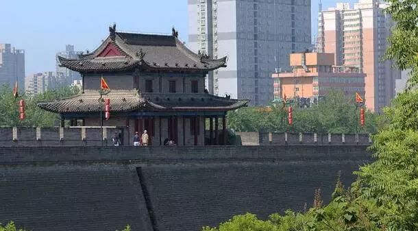 黄星侨《SINCE 1999》实体专辑发行 原创力多元曲风凸显99后共性与个性|ag亚娱官网(图3) AG亚娱集团